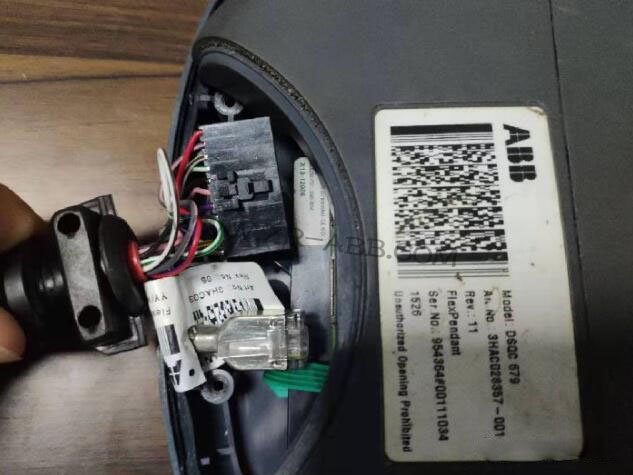 ABB機器人示教盒維修拆解過程及更換步驟