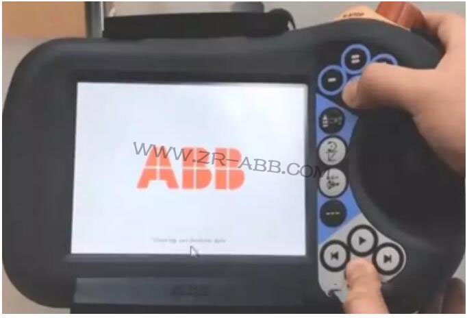 ABB機(jī)器人示教盒屏幕校準(zhǔn)詳解