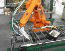 ABB焊接機(jī)器人的基本操作與運(yùn)行