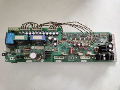 Panasonic松下機器人放大器板ZUEP54723電壓異常維修